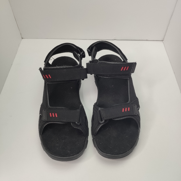 london fog flip flops